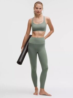 Sold /// Women’s Align High-Rise Pants w/ Pockets 25" - Size 4
